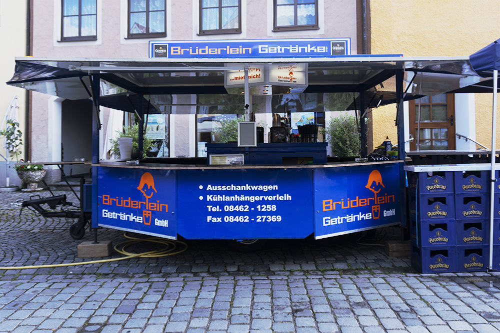 Bruederlein Getraenke | Ausschankwagen 04 Bruederlein Getraenke | Ausschankwagen 04